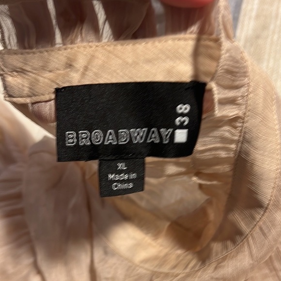 Broadway 38, Fantastic Piece!Barely Peach Knit Blend Blouse,Absolute Stunner,XL - Picture 5 of 12